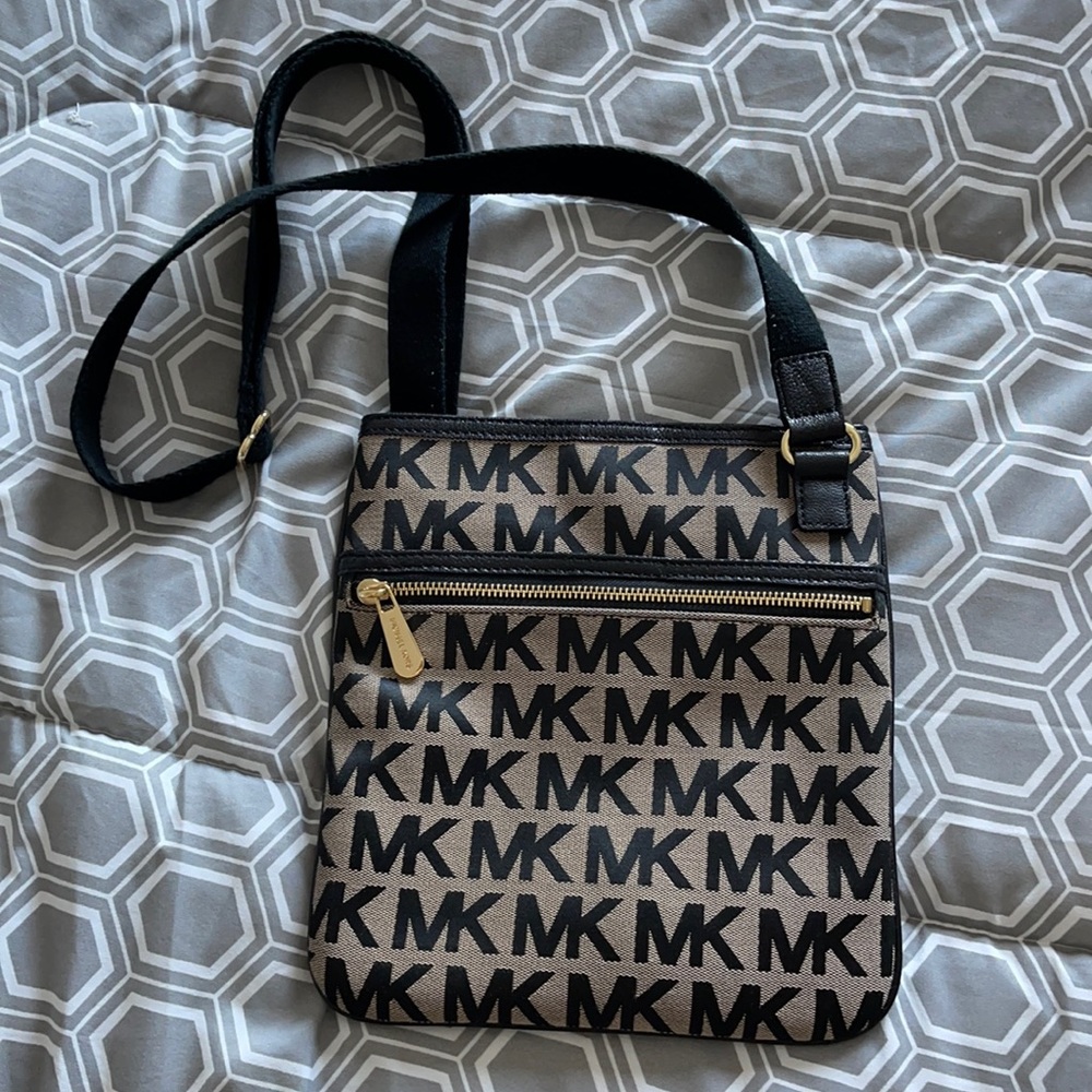 Michael Kors Cross Body Bag